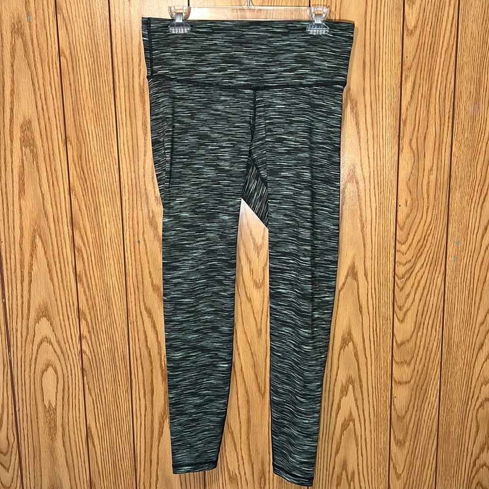 🔥Green & White Old Navy Go Dry Leggings / Womens Size Large
